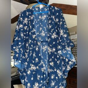 Women’s cover up or robe
